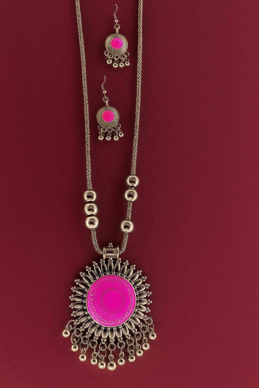 Traditional Oxidized Pendant with Pink Stone and Matching Earrings – Close-up
