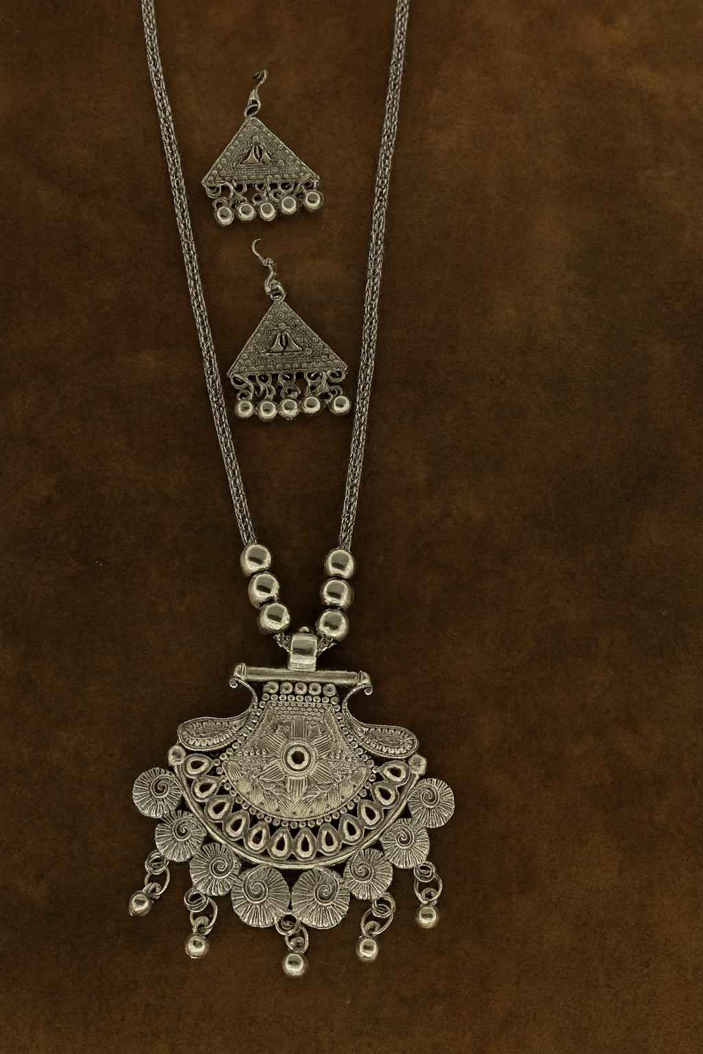 Oxidized silver triangle pendant necklace set with matching earrings for women – boho ethnic jewelry