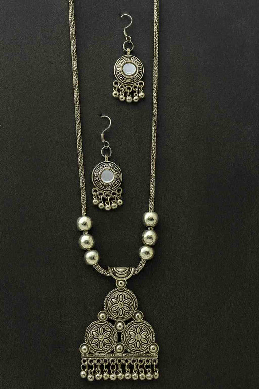 Vintage Bohemian Silver-Tone Long Necklace Set with Round Floral Pendant & Earrings