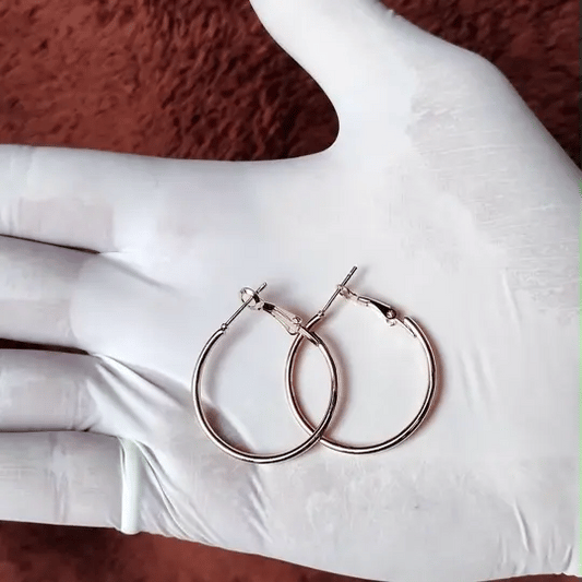 Classic Golden Finish Hoop Earrings โ Lightweight Everyday Wear