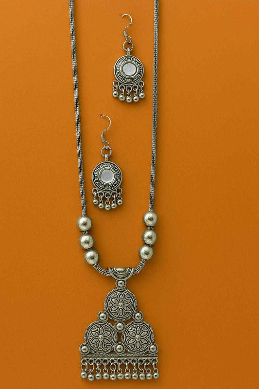 Vintage silver-tone long necklace set with round floral pendant and matching earrings – ethnic bohemian jewelry for women

