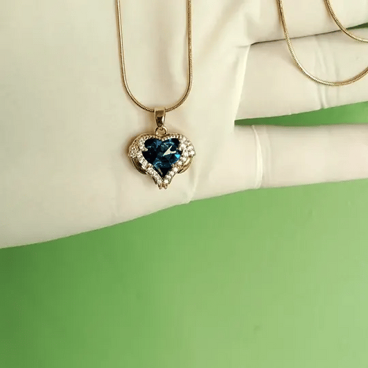 Royal Heart Pendant Necklace in Gold-Tone – Purple Stone – Suvaaura